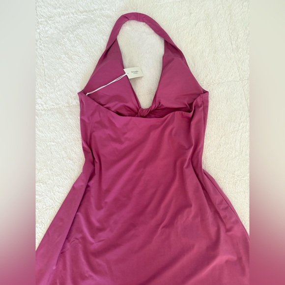 Abercrombie & Fitch Bra-Free Halter Midi Dress - Picture 5 of 5